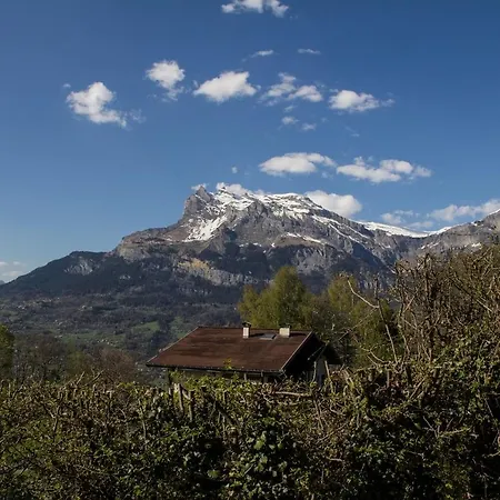 Chalet Cosy Proche Tramway Du Mont-blanc Et Centre